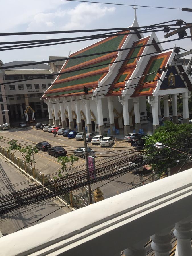 Rock Hotel Bangkok Exterior photo